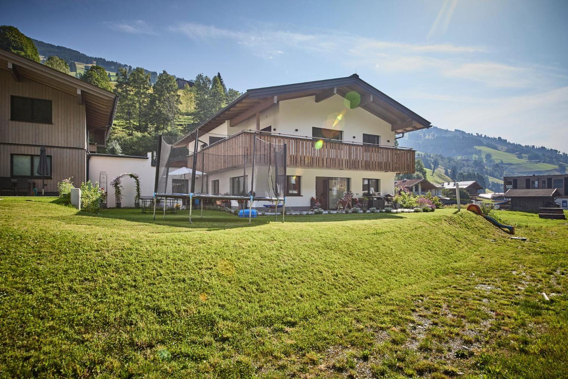 Haus Joan - Apartments Saalbach-Hinterglemm Kültér fotó